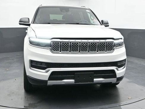 Used 2024 Jeep Grand Wagoneer L Series III image 4