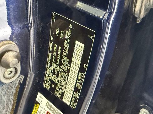 Used 2023 Toyota Highlander XLE image 39