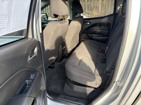 Used 2019 Chevrolet Colorado LT w/ LT Convenience Package image 9