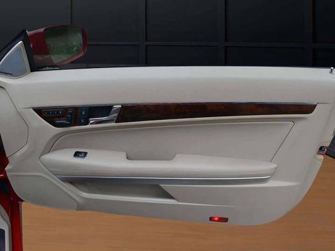 Used 2010 Mercedes-Benz E 350 E 350 2dr Coupe image 19