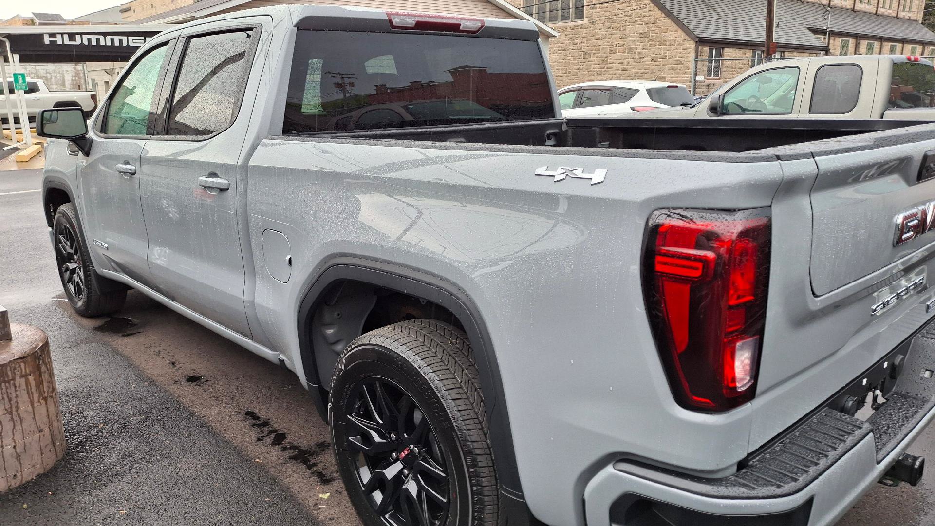 Used 2024 GMC Sierra 1500 Elevation AWD/4WD image 4