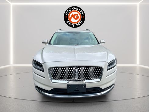 Used 2023 Lincoln Nautilus Reserve w/ Luxury Package AWD/4WD image 7