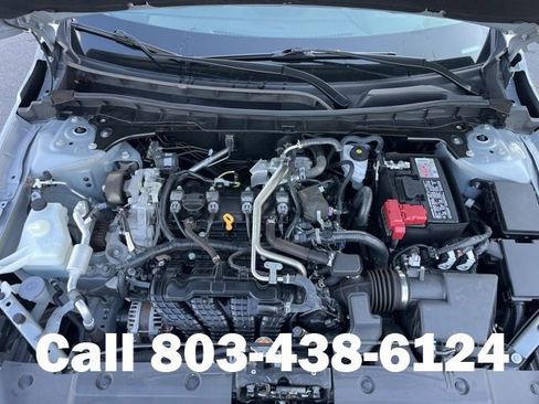 Used 2024 Nissan Altima 2.5 SV FWD image 32