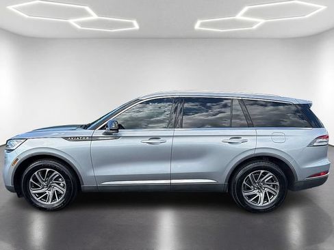 Used 2021 Lincoln Aviator AWD w/ Elements Package image 9