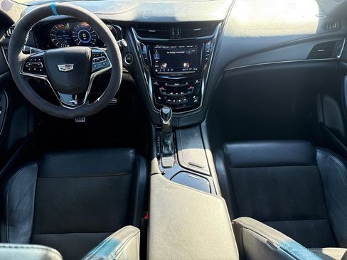 Used 2019 Cadillac CTS V w/ Carbon Fiber Package RWD image 11