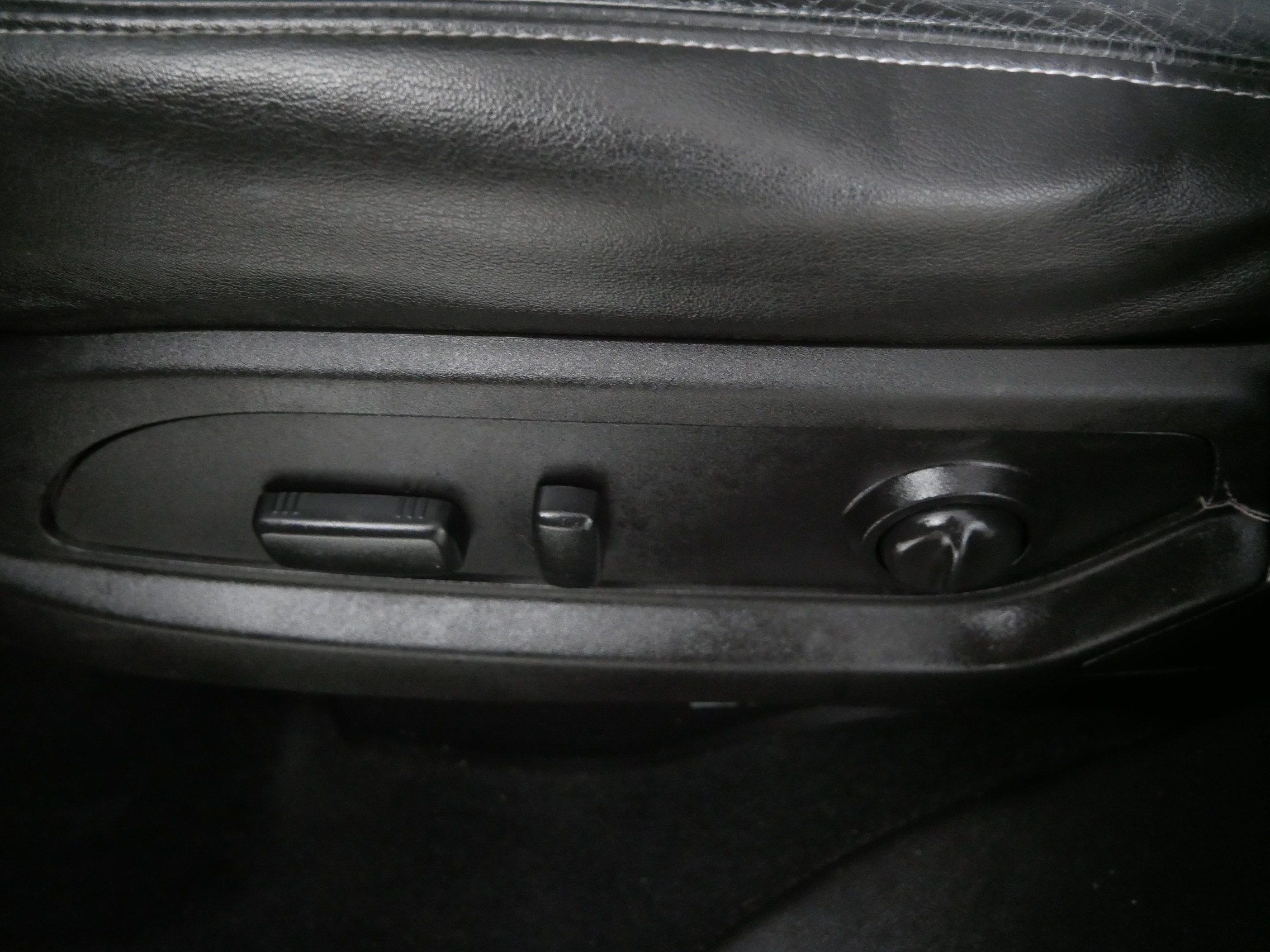 Used 2016 Buick Enclave Leather AWD/4WD image 20