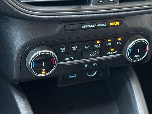 Certified 2023 Ford Escape Active FWD image 19