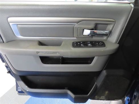 Used 2019 RAM 1500 Big Horn AWD/4WD image 16