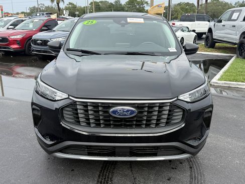Certified 2025 Ford Escape Active FWD image 9