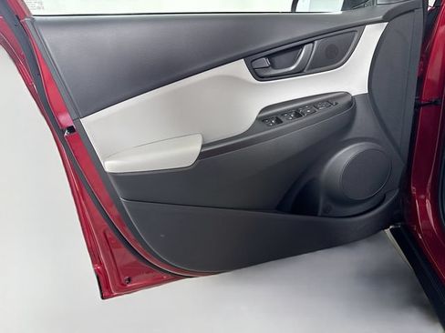 Certified 2023 Hyundai Kona SEL AWD/4WD image 12