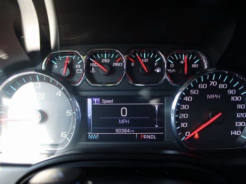 Used 2018 Chevrolet Tahoe LT image 23