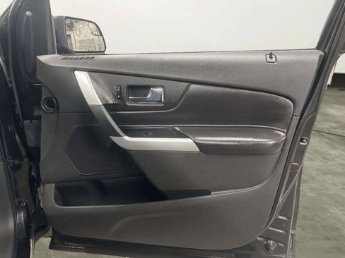 Used 2014 Ford Edge SE w/ Equipment Group 101A FWD image 18