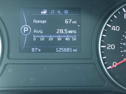 Used 2018 Kia Optima LX FWD image 26