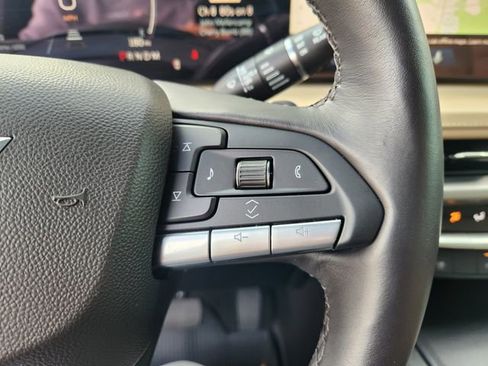 Used 2024 Cadillac XT4 Premium Luxury image 29