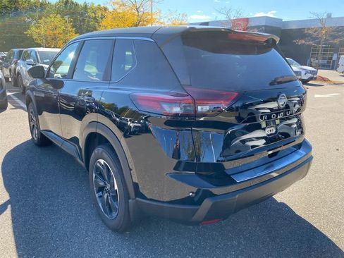 New 2026 Nissan Rogue SV image 4