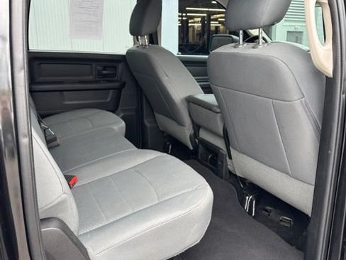 Used 2017 RAM 1500 Express w/ Black Ram 1500 Express Group AWD/4WD image 26