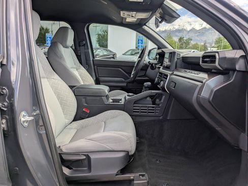 Used 2024 Toyota Tacoma SR5 AWD/4WD image 34