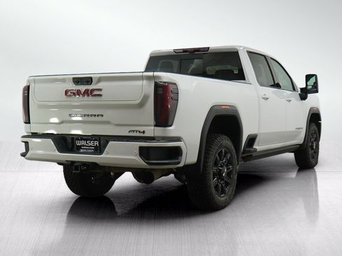 Used 2024 GMC Sierra 3500 AT4 w/ Technology Package AWD/4WD image 5