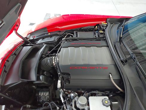 Used 2019 Chevrolet Corvette Grand Sport w/ Carbon Flash Badge Package RWD image 29