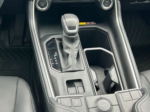 Used 2026 Toyota Grand Highlander FWD image 21