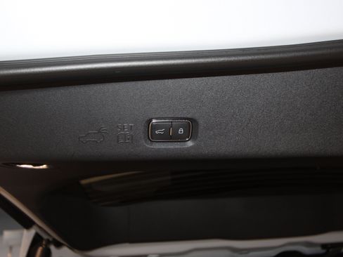 New 2026 Lincoln Navigator Reserve AWD/4WD image 36