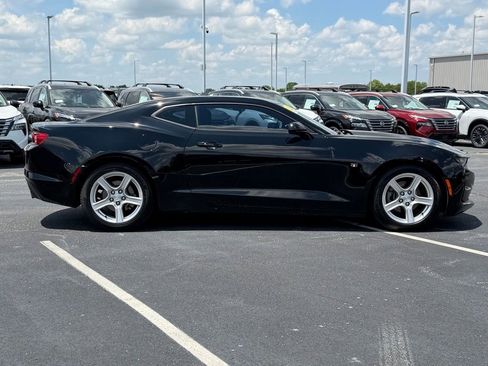 Used 2020 Chevrolet Camaro LT RWD image 4