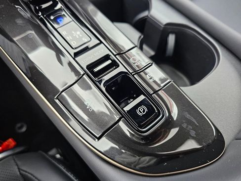 New 2026 Toyota Crown Signia AWD/4WD image 35