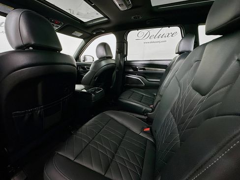 Used 2024 Kia Telluride SX X-Line image 27
