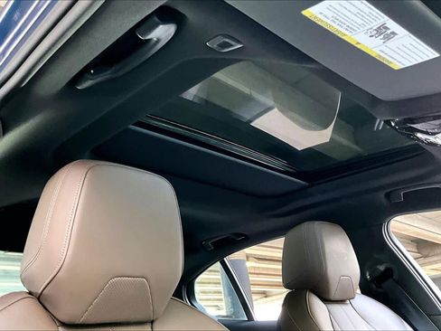 Used 2024 BMW 530i image 13