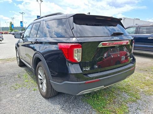 Used 2021 Ford Explorer XLT w/ Equipment Group 202A AWD/4WD image 7