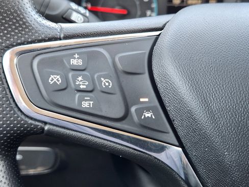 Used 2020 Chevrolet Equinox LS image 21