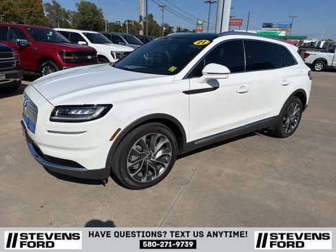 Used 2021 Lincoln Nautilus Reserve image 10