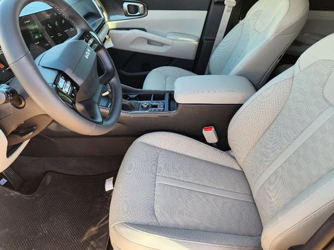 New 2026 Kia Sorento S w/ S Panoramic Sunroof Package image 9