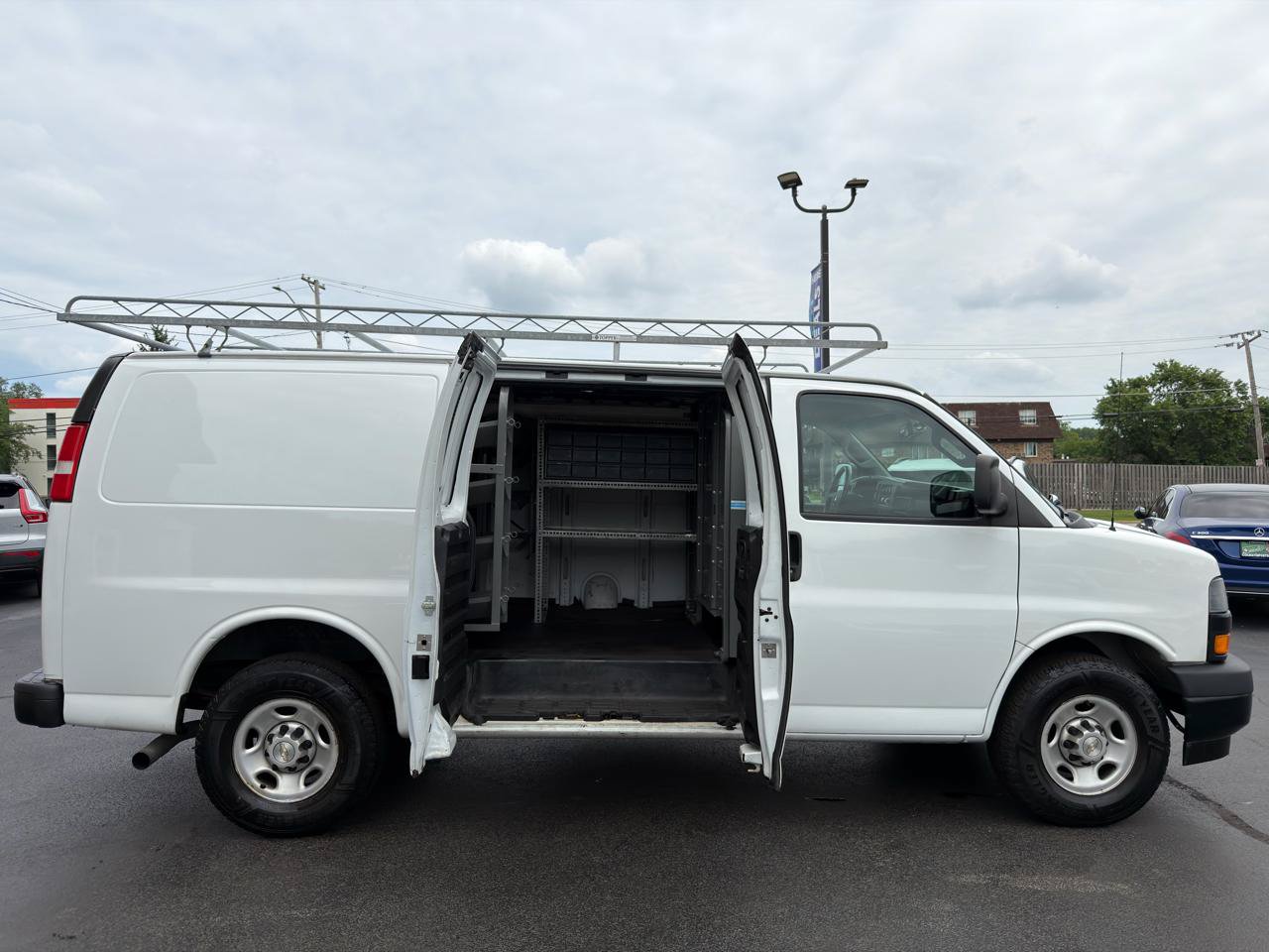 Used 2020 Chevrolet Express 2500 w/ Driver Convenience Package RWD image 26