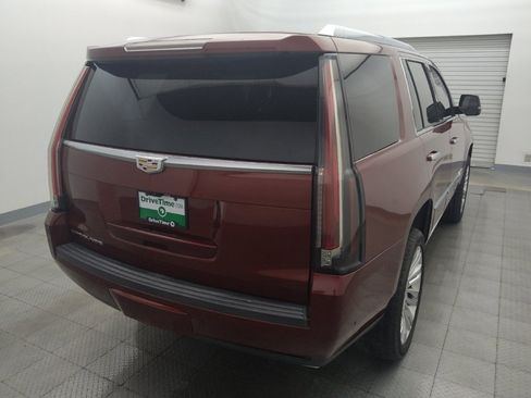 Used 2018 Cadillac Escalade Platinum RWD image 7