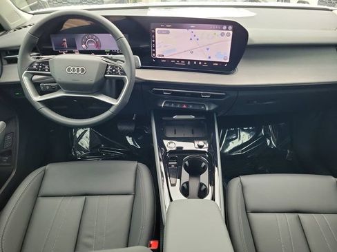 New 2026 Audi Q3 quattro 2.0T AWD/4WD image 2