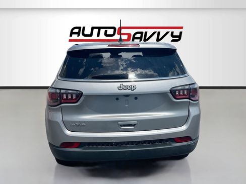 Used 2023 Jeep Compass Sport AWD/4WD image 5