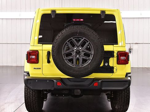 Used 2023 Jeep Wrangler Unlimited Sahara w/ LED Lighting Group AWD/4WD image 6