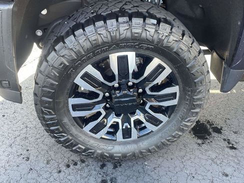 Certified 2025 GMC Sierra 2500 Denali Ultimate w/ Max Trailering Package AWD/4WD image 10