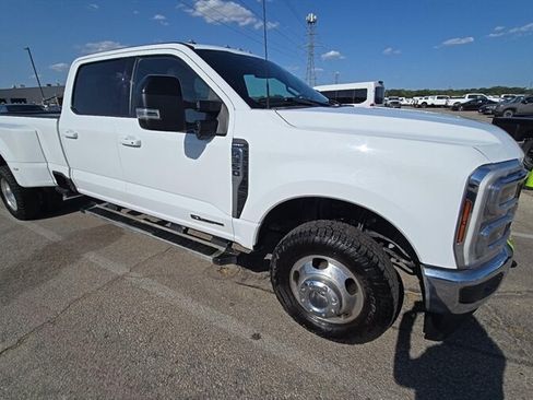 Used 2024 Ford F350 Lariat w/ FX4 Off-Road Package AWD/4WD image 3