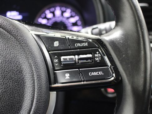 Used 2021 Kia Sportage EX w/ EX Technology Package FWD image 12