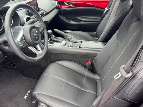 Used 2023 MAZDA MX-5 Miata Grand Touring RWD image 10