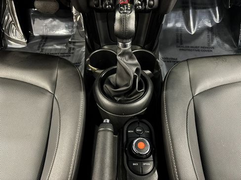 Used 2019 MINI Cooper 2-Door Hardtop w/ Premium Package FWD image 20