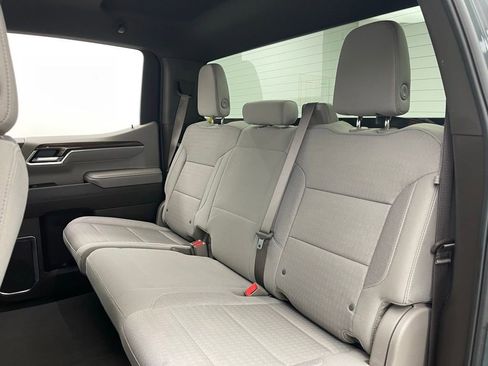 Used 2025 Chevrolet Silverado 1500 LT AWD/4WD image 39