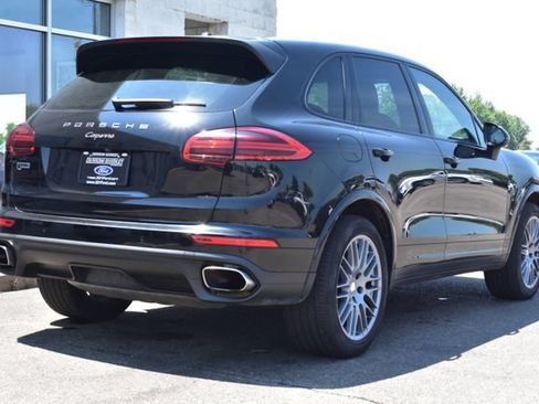 Used 2017 Porsche Cayenne Platinum Edition AWD/4WD image 16