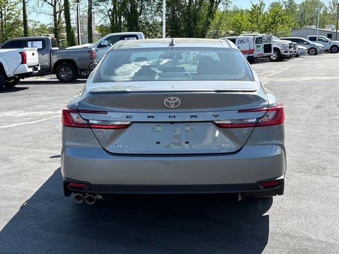 Used 2026 Toyota Camry SE FWD image 29