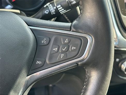 Used 2020 Chevrolet Equinox Premier image 37