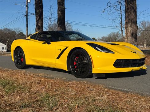 Used 2015 Chevrolet Corvette Stingray Coupe w/ 2LT Preferred Equipment Group image 29