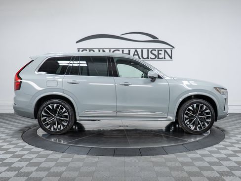 New 2026 Volvo XC90 T8 Plus w/ Protection Package Premier AWD/4WD image 4