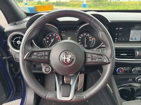 Used 2022 Alfa Romeo Stelvio Ti image 20